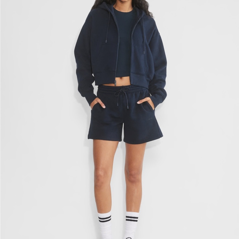 Aritzia Cozy Fleece Boyfriend Sweatshort size small